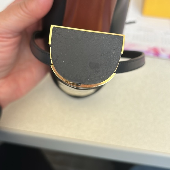 Fendi pump worn one time only! - Picture 5 of 10